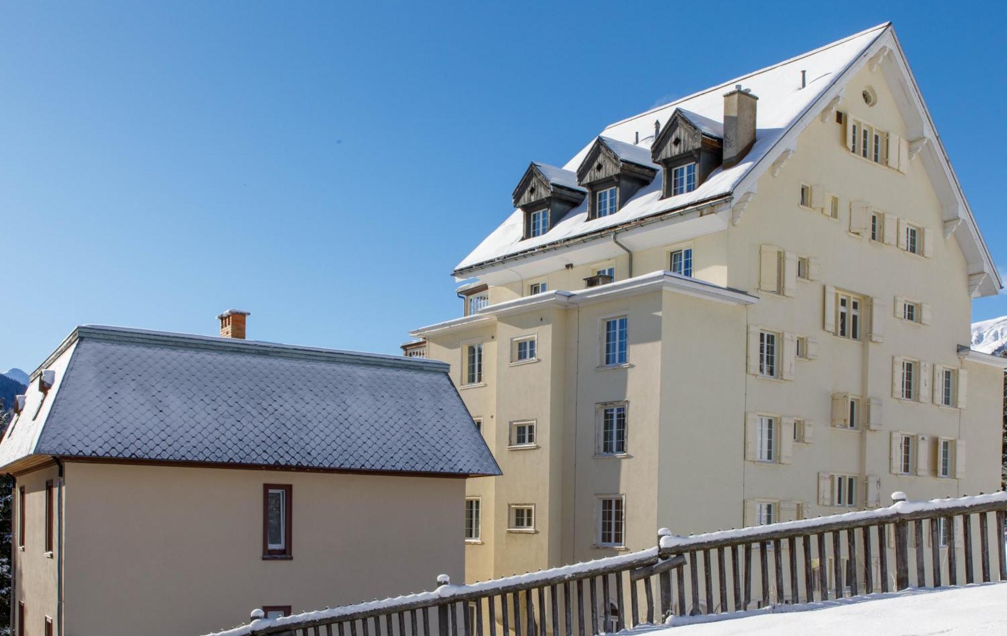 Villa Zentrum Haus Davos Bagian luar foto