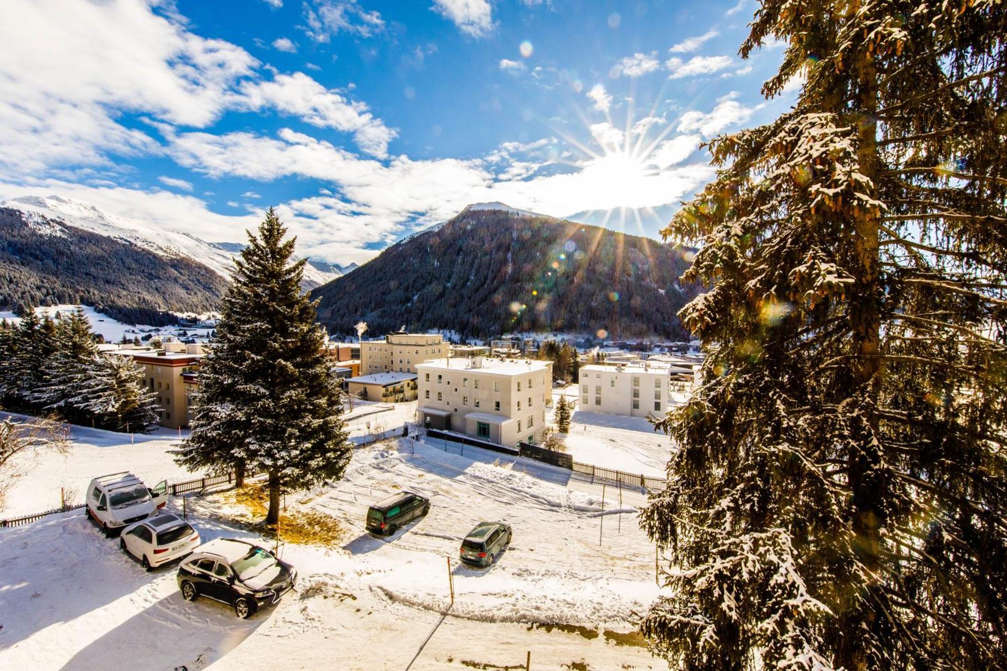 Villa Zentrum Haus Davos Bagian luar foto